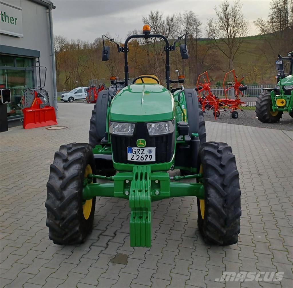 John Deere 5050E Traktori