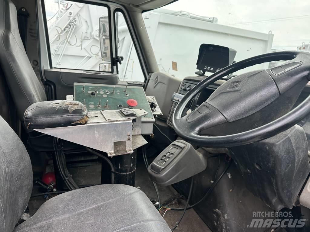 International 7500 Atkritumu izvešanas transports