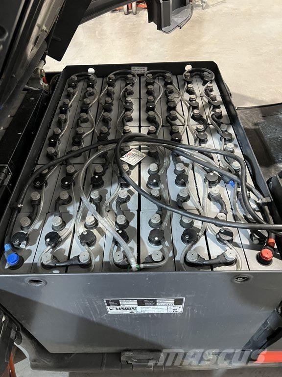 Linde E30-01 Elektriskie iekrāvēji