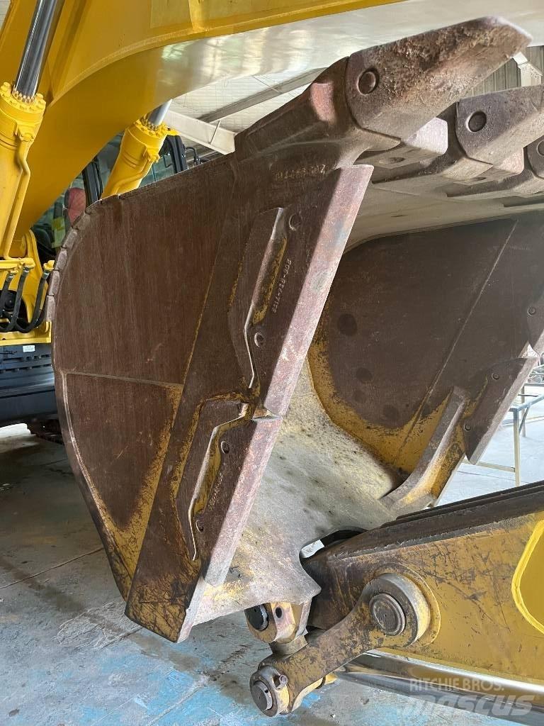 Komatsu PC 450 LC-8 Kāpurķēžu ekskavatori
