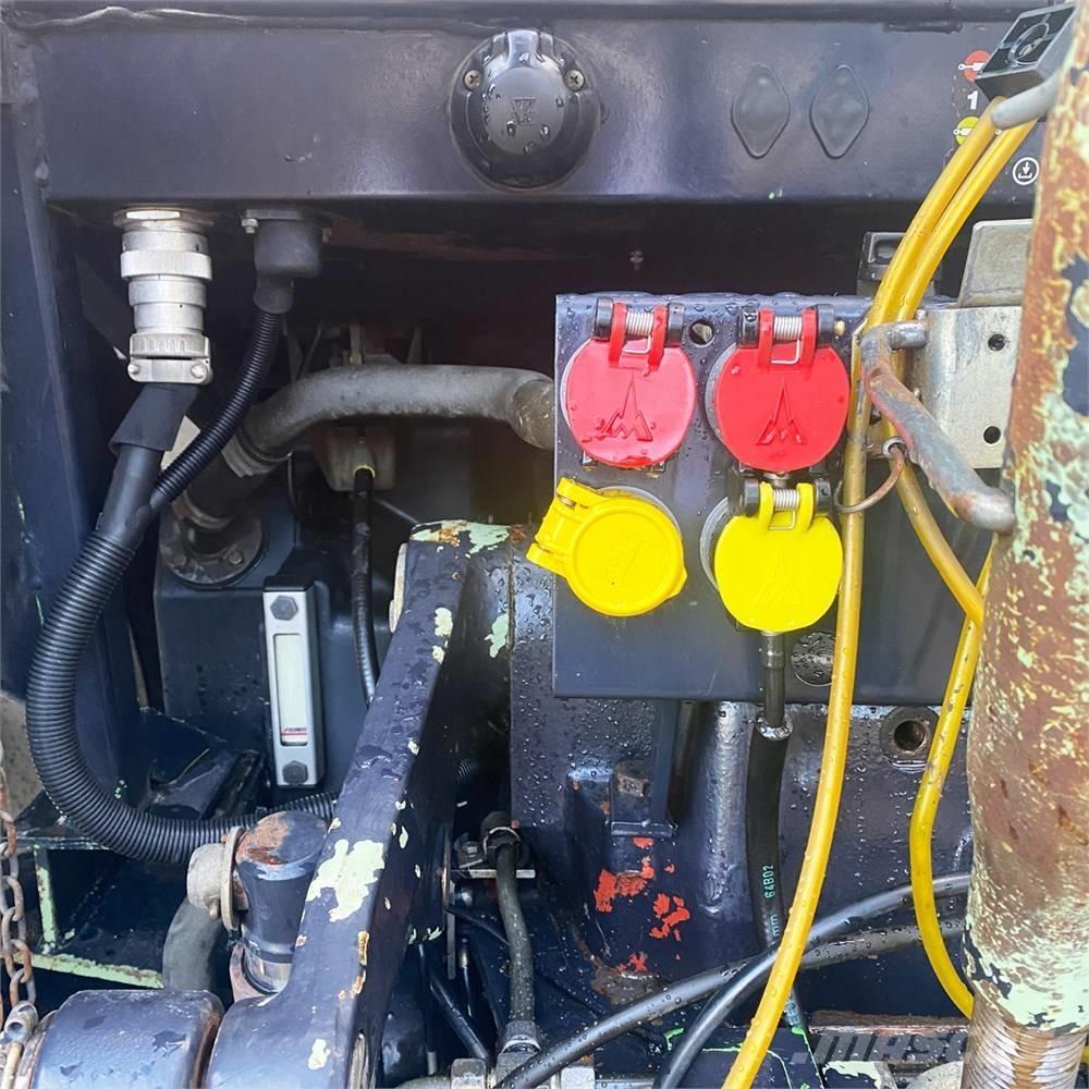 Deutz-Fahr DX 4.71 Traktori