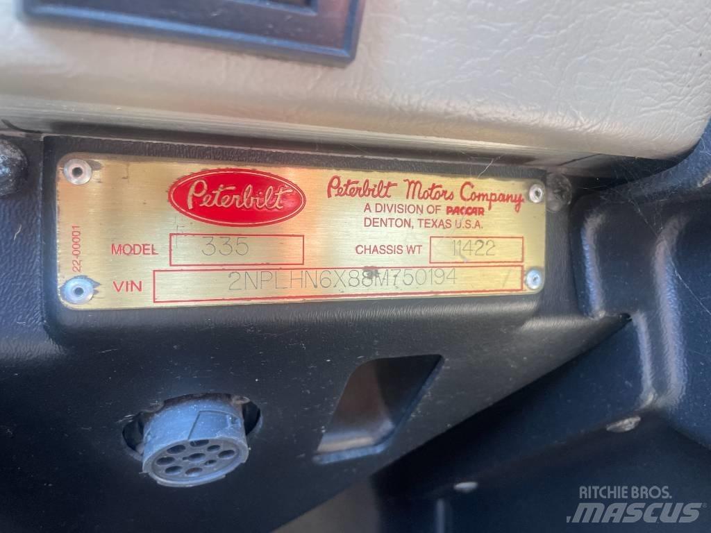 Peterbilt 335 Pašizgāzējs