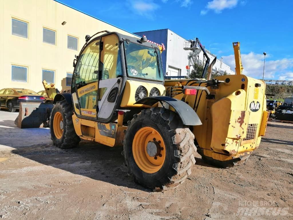 New Holland LM1740 A Teleskopiskie manipulatori