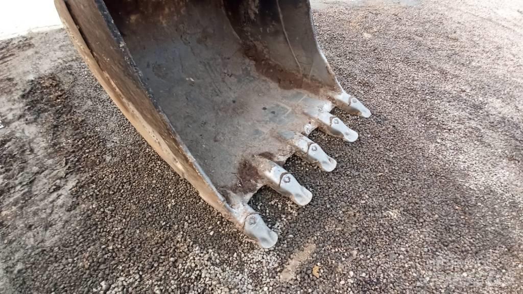 Komatsu PC160LC-8 Kāpurķēžu ekskavatori