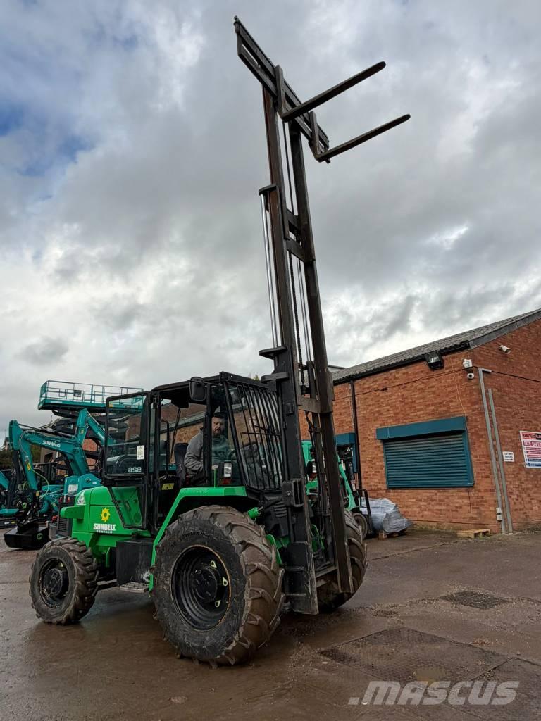 JCB 926 Tehnika ar dīzeļa dzinēju