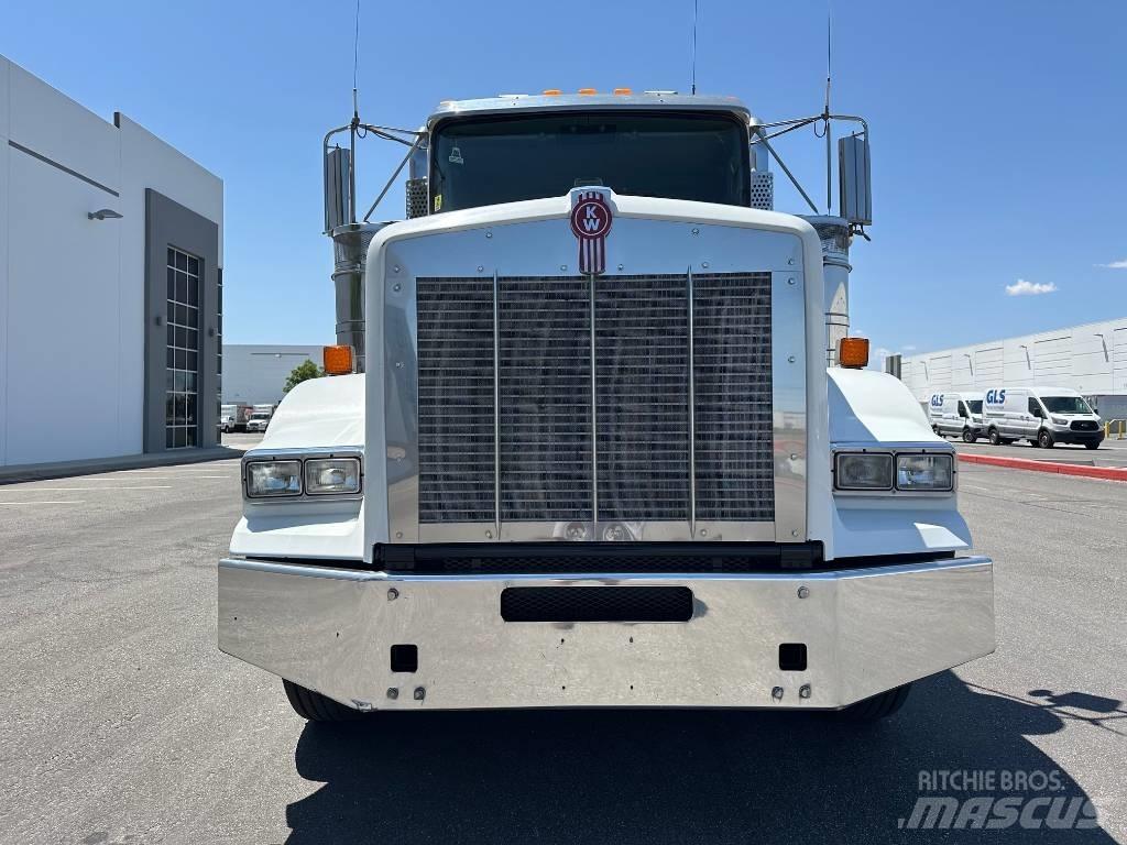Kenworth T800 Šasija ar kabīni