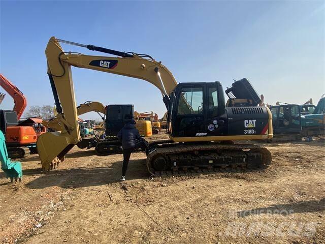 CAT 318D2 Kāpurķēžu ekskavatori