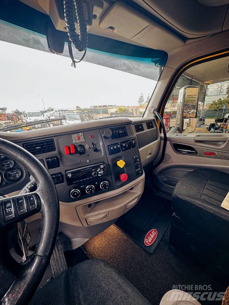 Peterbilt 579 Pašizgāzējs