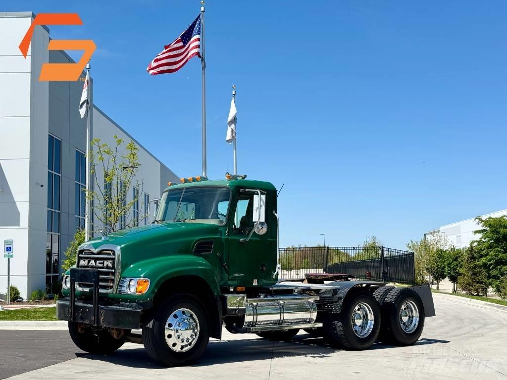 Mack Granite CV713 Vilcēji