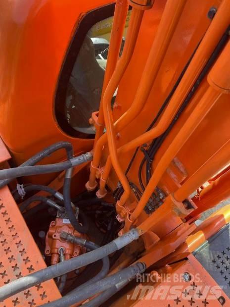 Doosan DX225LC-9C Kāpurķēžu ekskavatori