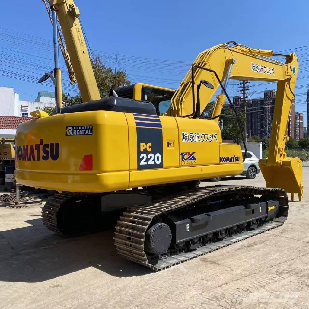 Komatsu PC 220 Kāpurķēžu ekskavatori