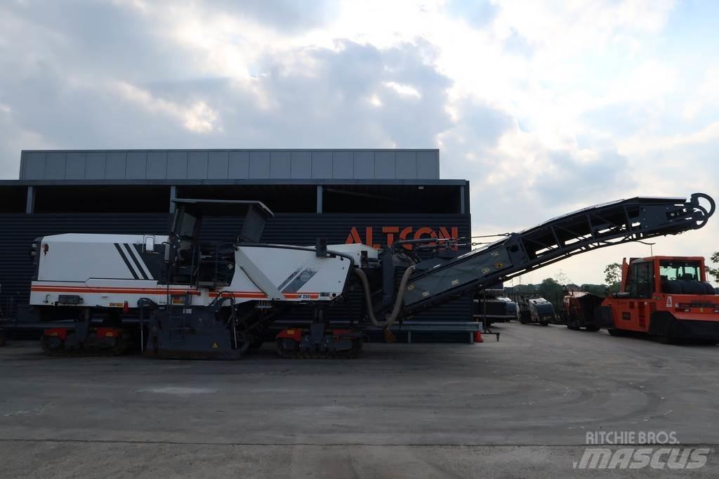 Wirtgen W 250 Asfalta dzesēšanas iekārtas