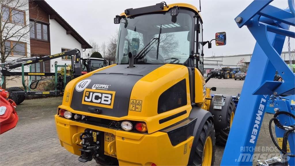 JCB TM 220 AGRI Teleskopiskie pacēlāji