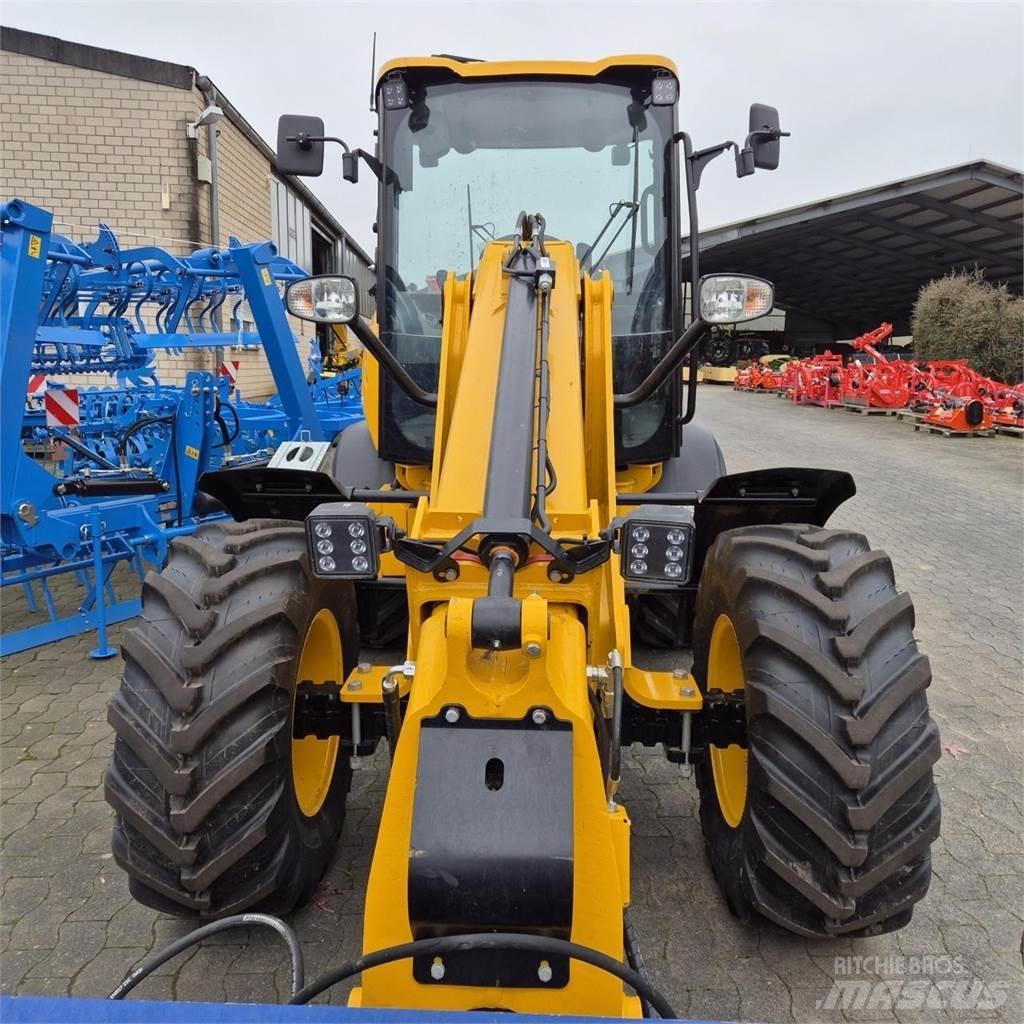 JCB TM 220 AGRI Teleskopiskie pacēlāji