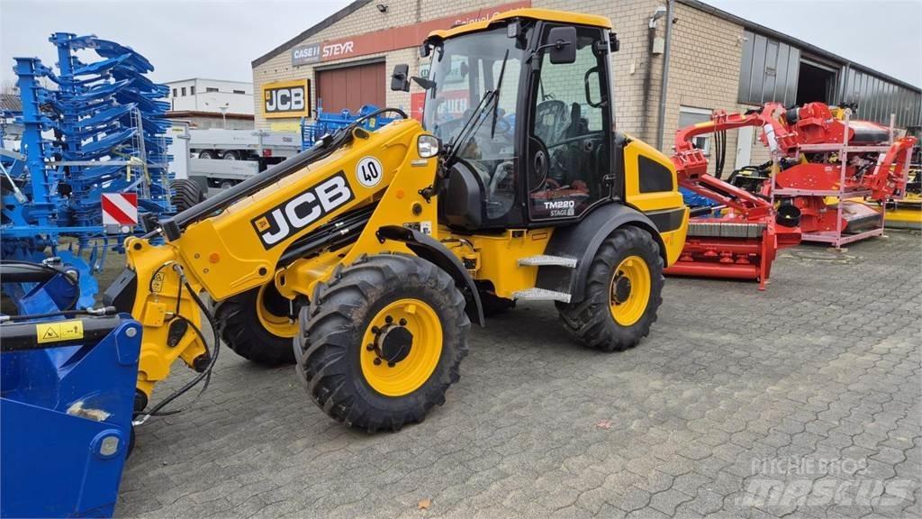 JCB TM 220 AGRI Teleskopiskie pacēlāji
