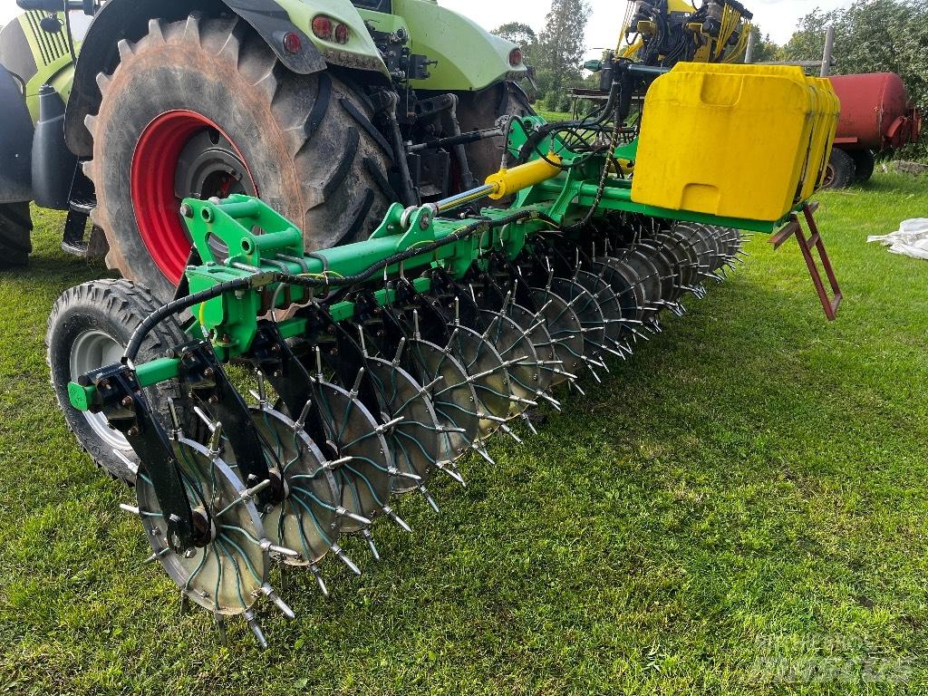  VELES-AGRO Vulkan Minerālmēslu izkliedētāji