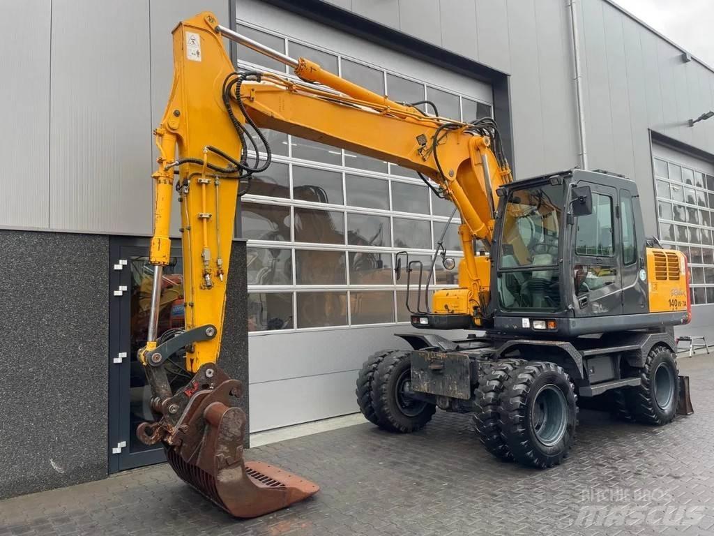 Hyundai R140W-7A Ekskavatori uz riteņiem