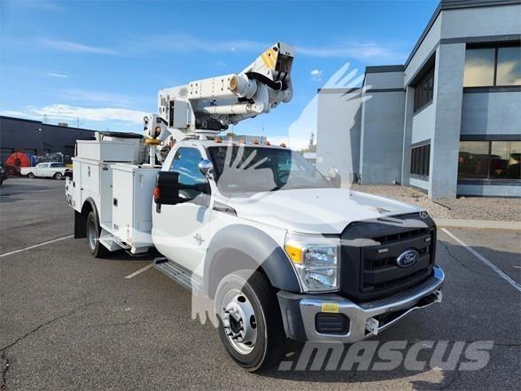 Altec AT40M Pacēlāji uz automašīnas bāzes