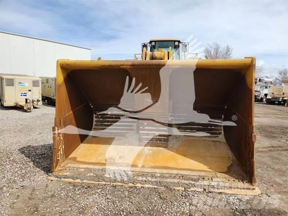 CAT 988H Iekrāvēji uz riteņiem