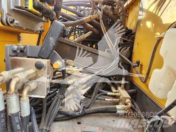 Volvo EC220DL Kāpurķēžu ekskavatori