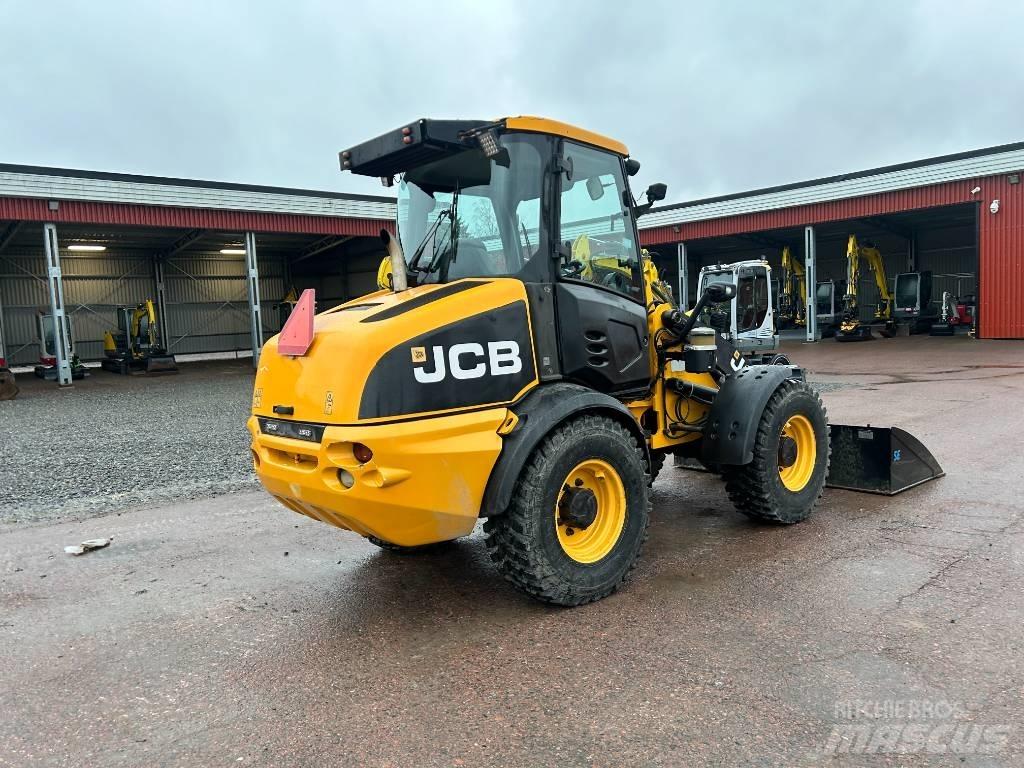 JCB 409 Iekrāvēji uz riteņiem