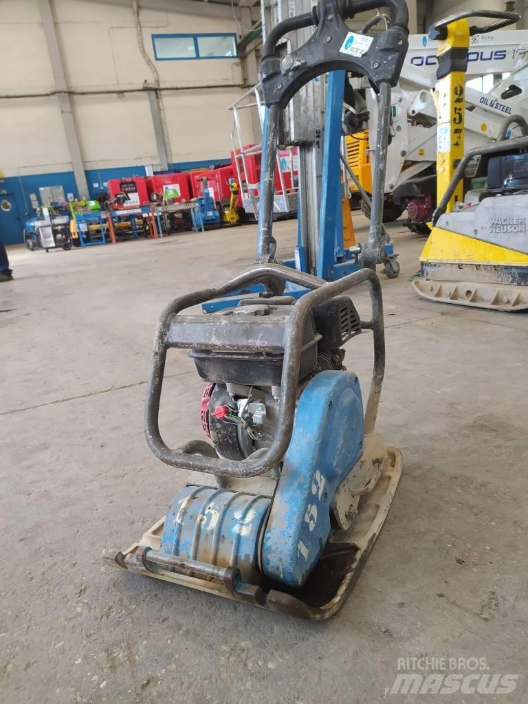 Weber CF2 Augsnes blīvētāji