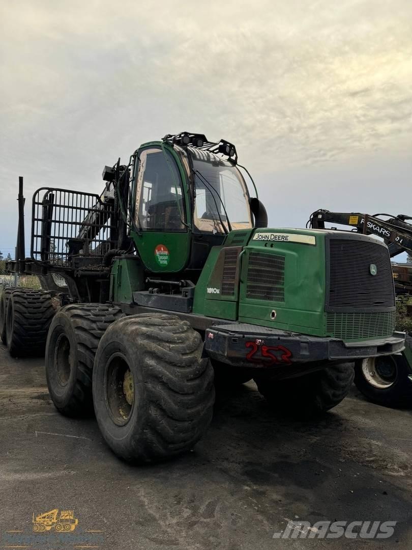 John Deere 1910E Forvarderi