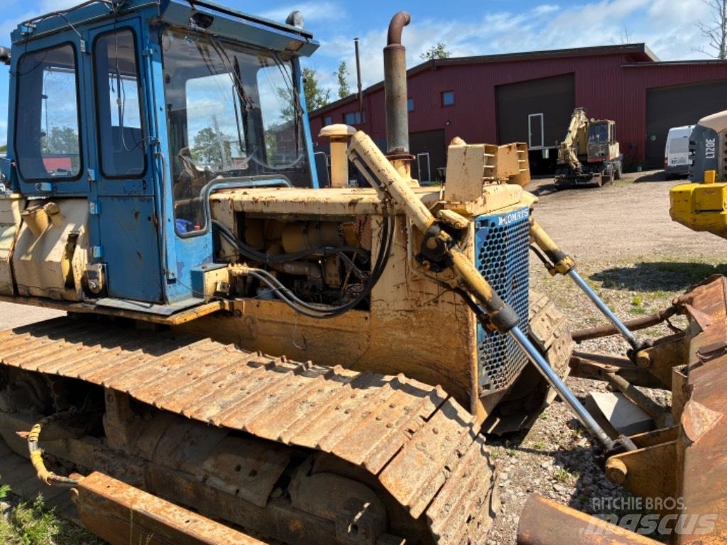 Komatsu D 41 P-3 Kāpurķēžu buldozeri