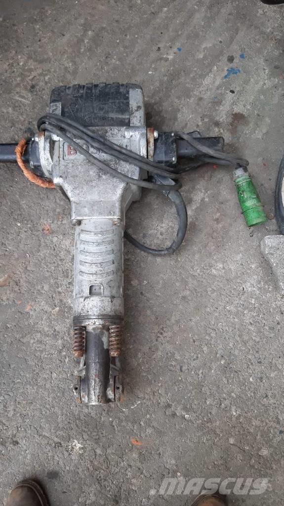 Atlas Copco 25 KI Āmuri/Drupinātāji