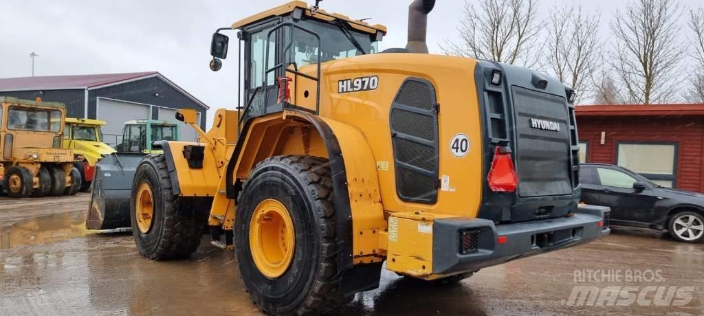 Hyundai HL 970 Iekrāvēji uz riteņiem