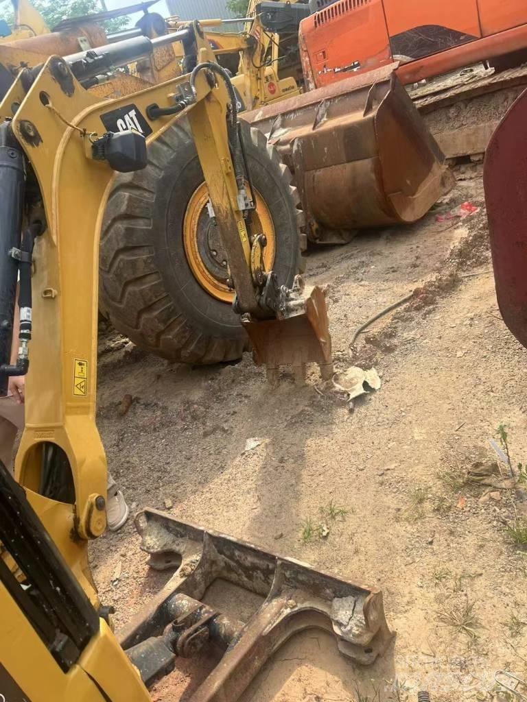 CAT 301.7 Mini ekskavatori < 7 t