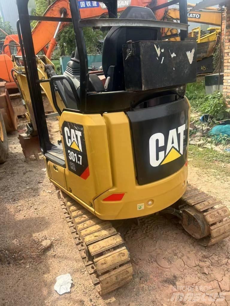 CAT 301.7 Mini ekskavatori < 7 t