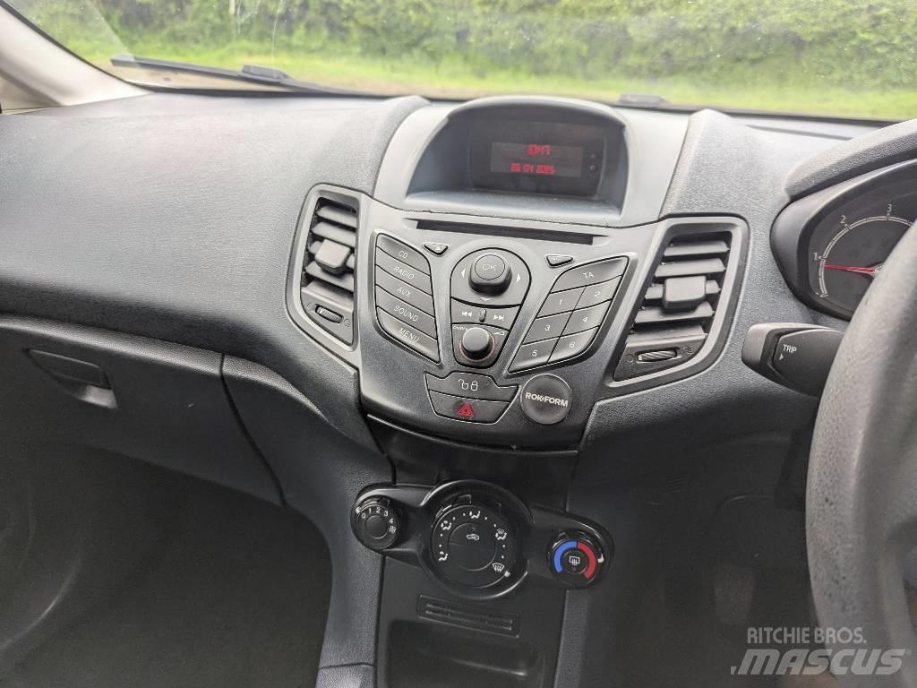 Ford Fiesta Van Preču pārvadāšanas furgoni