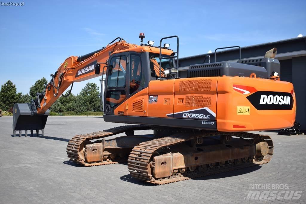 Doosan DX 255 LC-7 Kāpurķēžu ekskavatori