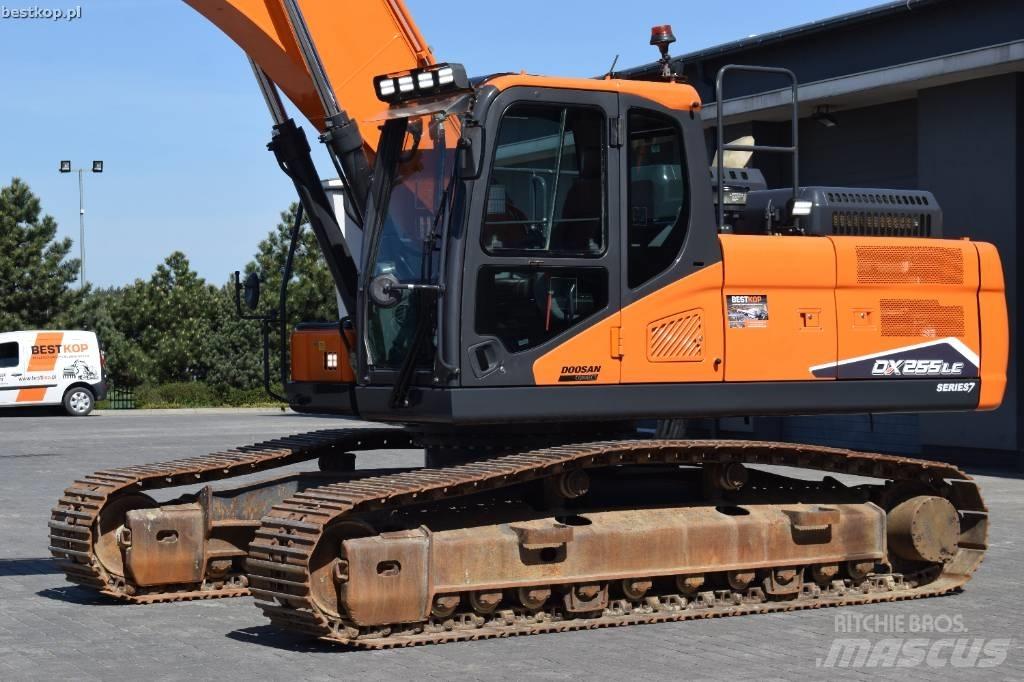 Doosan DX 255 LC-7 Kāpurķēžu ekskavatori