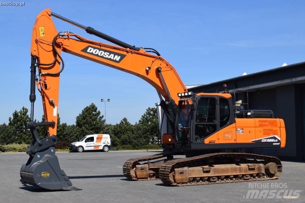 Doosan DX 255 LC-7 Kāpurķēžu ekskavatori
