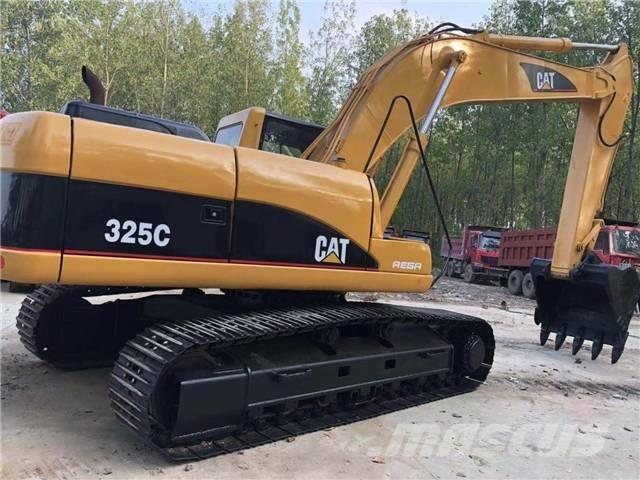 CAT 325C Kāpurķēžu ekskavatori