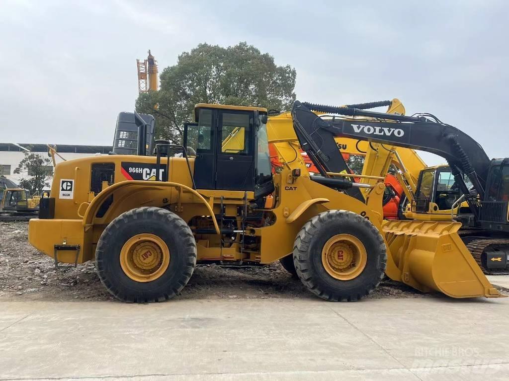 CAT 966h Iekrāvēji uz riteņiem