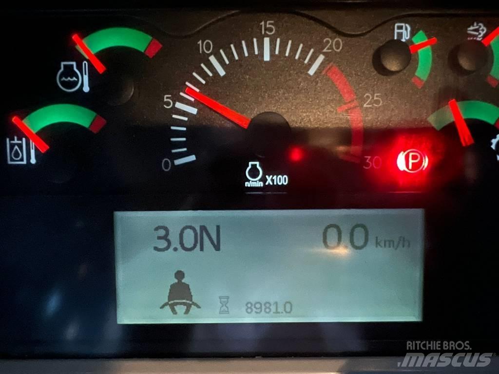 CAT 972 M Iekrāvēji uz riteņiem