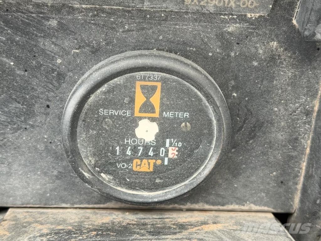 CAT IT 12 B Iekrāvēji uz riteņiem