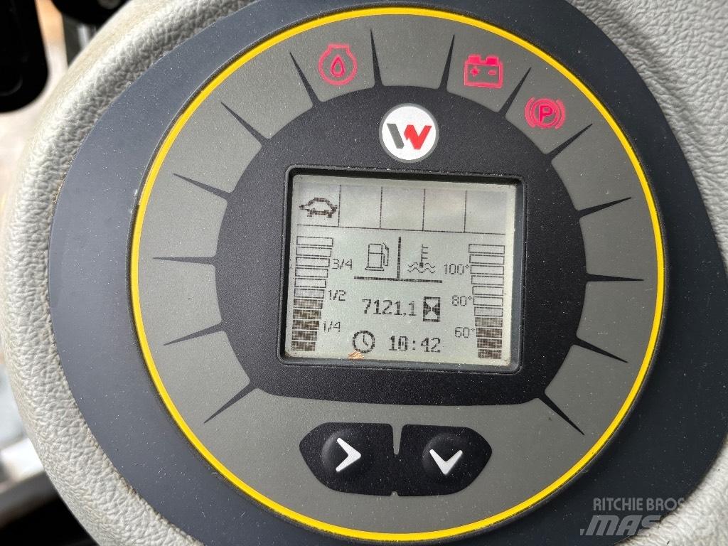 Wacker Neuson EW 100 Ekskavatori uz riteņiem