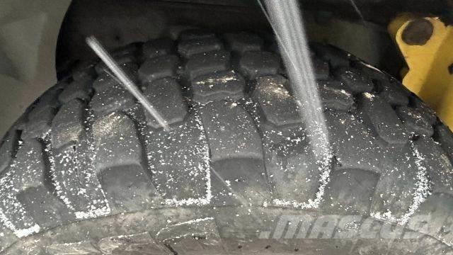 Kramer 480 Iekrāvēji uz riteņiem