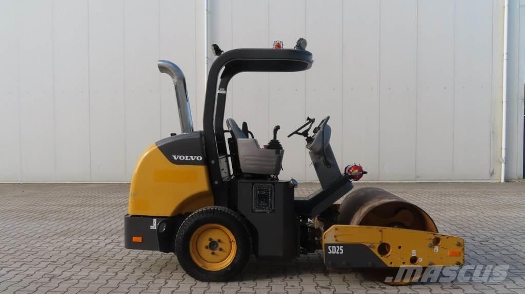 Volvo SD 25D Vienvalča grunts veltņi