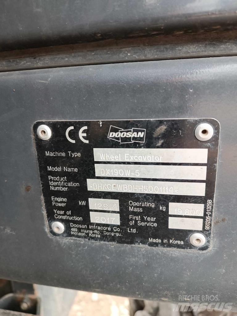 Doosan DX 190 W-5 Ekskavatori uz riteņiem