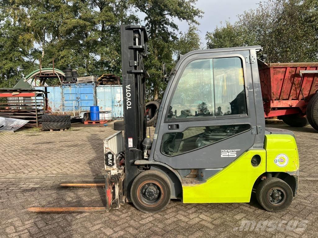 Toyota 06-8FD25F Tehnika ar dīzeļa dzinēju