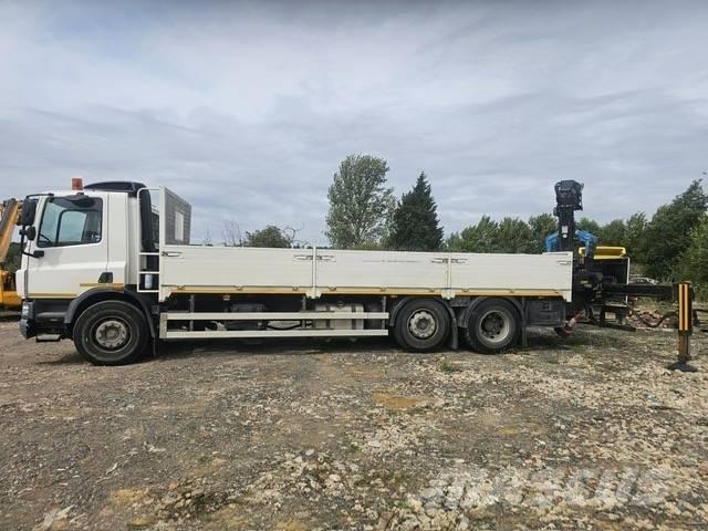 DAF CF 75.310 Smagās mašīnas ar celtni