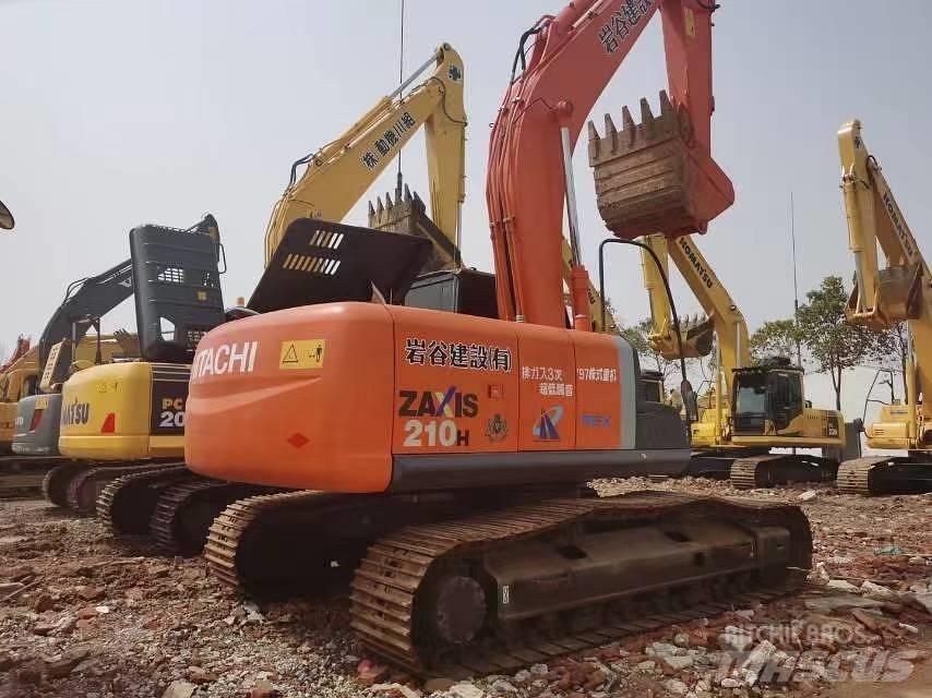 Hitachi ZX 210 Kāpurķēžu ekskavatori