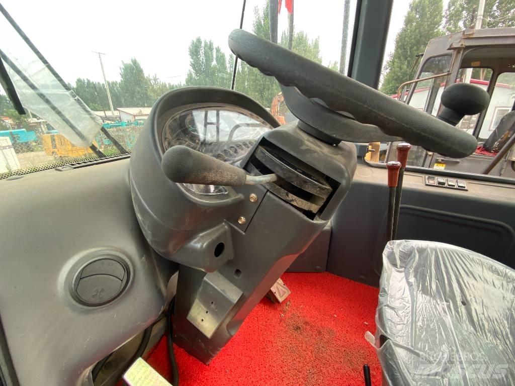 SDLG LG953N Iekrāvēji uz riteņiem