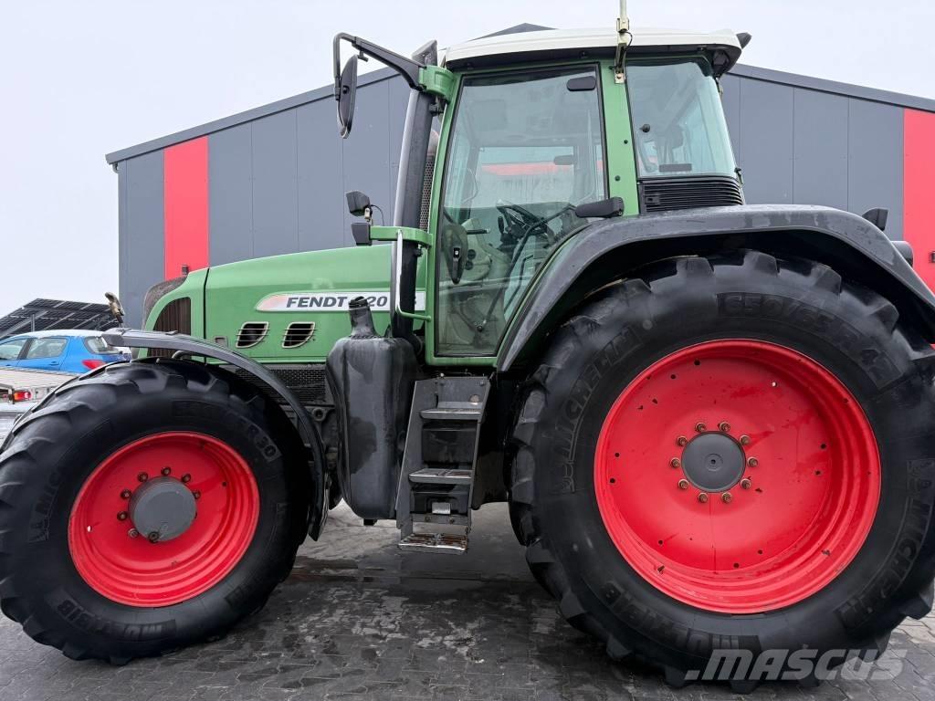 Fendt 820 Vario TMS Traktori
