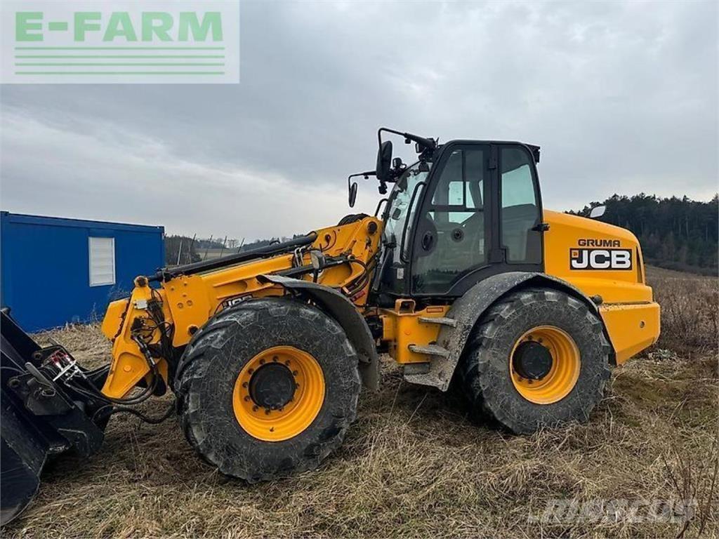 JCB tm 420 Lauksaimniecības pacēlāji